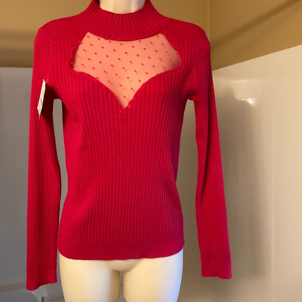 Society 212 Vixen Red Juniors Size L Sweater Heart shape neckline